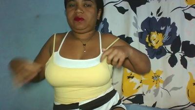 beautyboobs2 live cam on Cam4