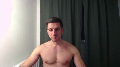 beautyhardbeast live cam on Cam4