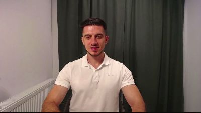 beautyhardbeast live cam on Cam4