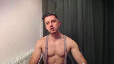 beautyhardbeast live cam on Cam4
