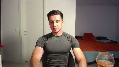 beautyhardbeast live cam on Cam4