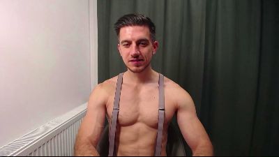 beautyhardbeast live cam on Cam4