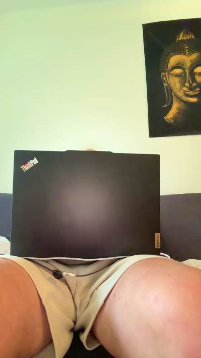 beautyyyy81 live cam on Cam4