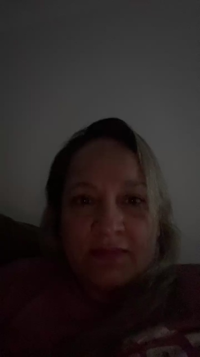 bebe33 live cam on Cam4