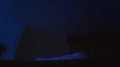 behind4blueyes live cam on Cam4