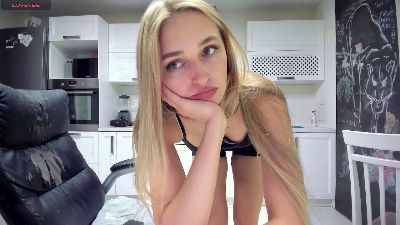belka_i_strelka live cam on Cam4