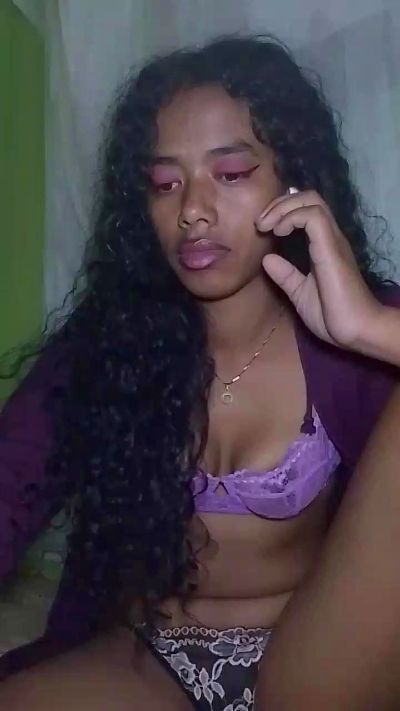 bella2 live cam on Cam4