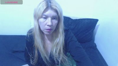 bella_adaluz live cam on Cam4