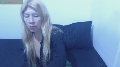 bella_adaluz live cam on Cam4