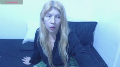 bella_adaluz live cam on Cam4