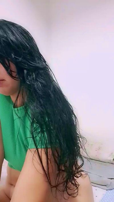 bella_milf1 live cam on Cam4