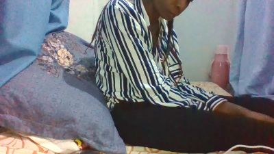 bellahotsexy2 live cam on Cam4