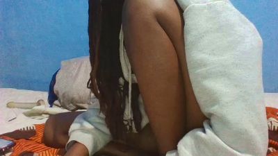 bellahotsexy2 live cam on Cam4