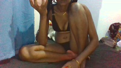 bellahotsexy2 live cam on Cam4