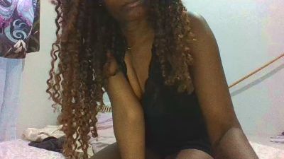 bellahotsexy2 live cam on Cam4
