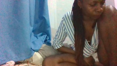 bellahotsexy2 live cam on Cam4