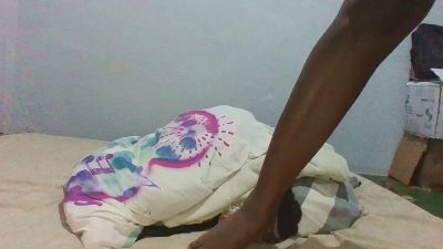 bellahotsexy2 live cam on Cam4