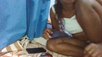 bellahotsexy2 live cam on Cam4