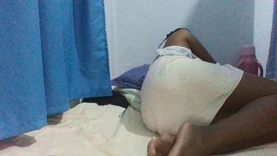 bellahotsexy2 live cam on Cam4