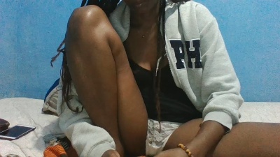 bellahotsexy2 live cam on Cam4
