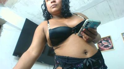 bellarenata live cam on Cam4