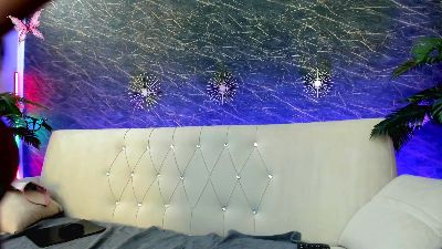 belle_emanuelle live cam on Cam4