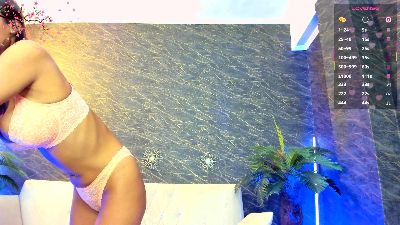 belle_emanuelle live cam on Cam4