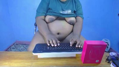 bellelinda live cam on Cam4