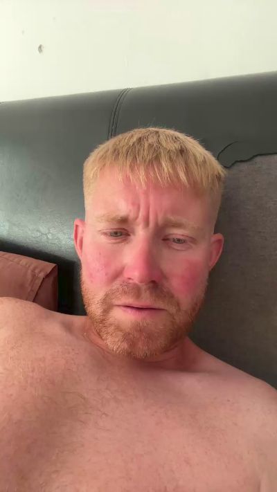 ben2384 live cam on Cam4