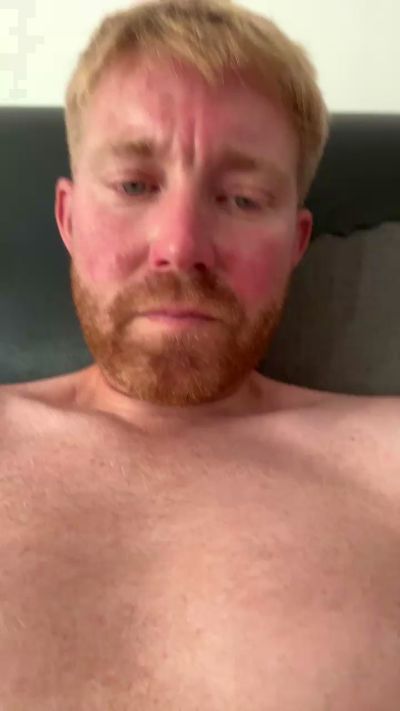 ben2384 live cam on Cam4