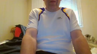 benchmt live cam on Cam4