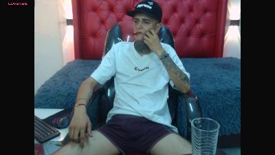 benjamin_anthon live cam on Cam4