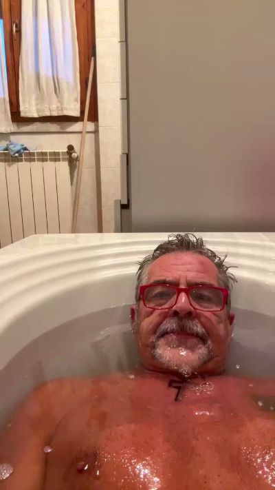 bergamo13 live cam on Cam4