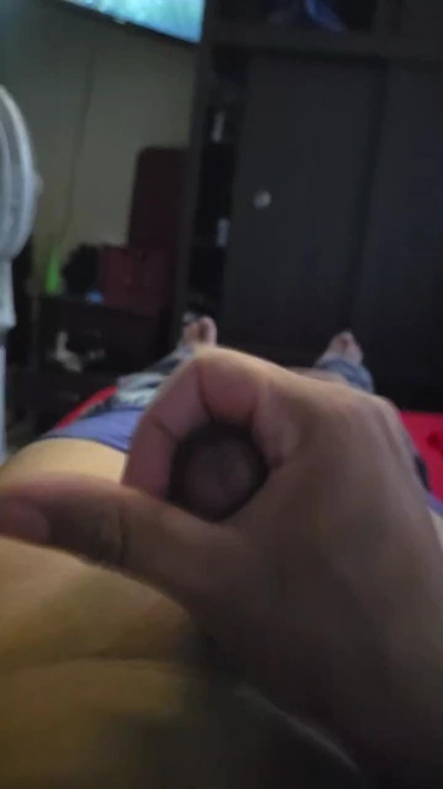 bernard9931 live cam on Cam4