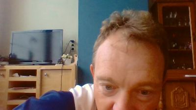 bertolini83 live cam on Cam4