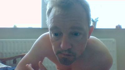 bertolini83 live cam on Cam4