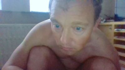 bertolini83 live cam on Cam4
