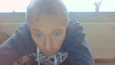bertolini83 live cam on Cam4