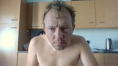 bertolini83 live cam on Cam4