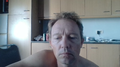bertolini83 live cam on Cam4