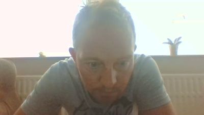 bertolini83 live cam on Cam4