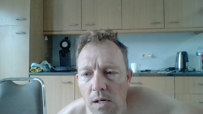 bertolini83 live cam on Cam4