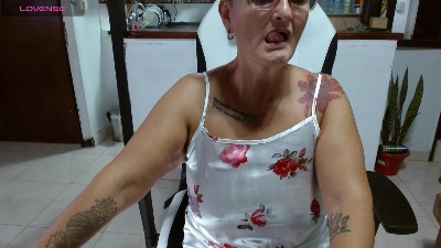 bety_cum2 live cam on Cam4