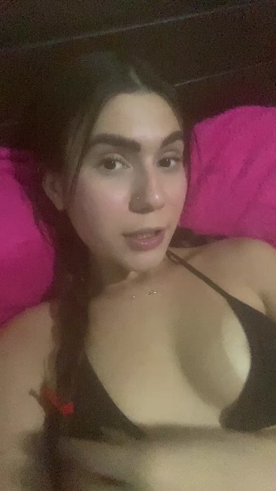 bia005 live cam on Cam4