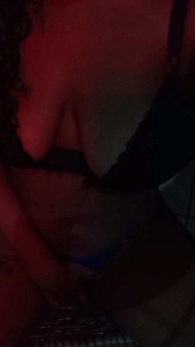 bia383 live cam on Cam4