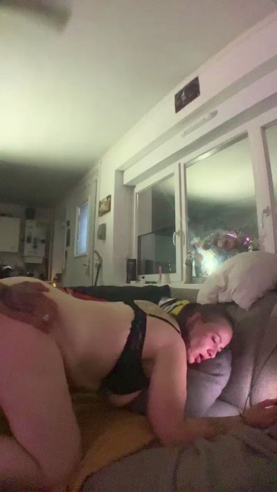 bibouhsup81 live cam on Cam4