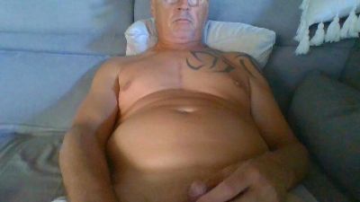 biboxer81 live cam on Cam4
