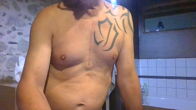 biboxer81 live cam on Cam4