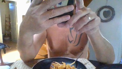biboxer81 live cam on Cam4