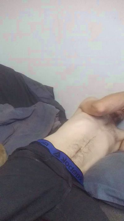 bigBUZZZZ69 live cam on Cam4